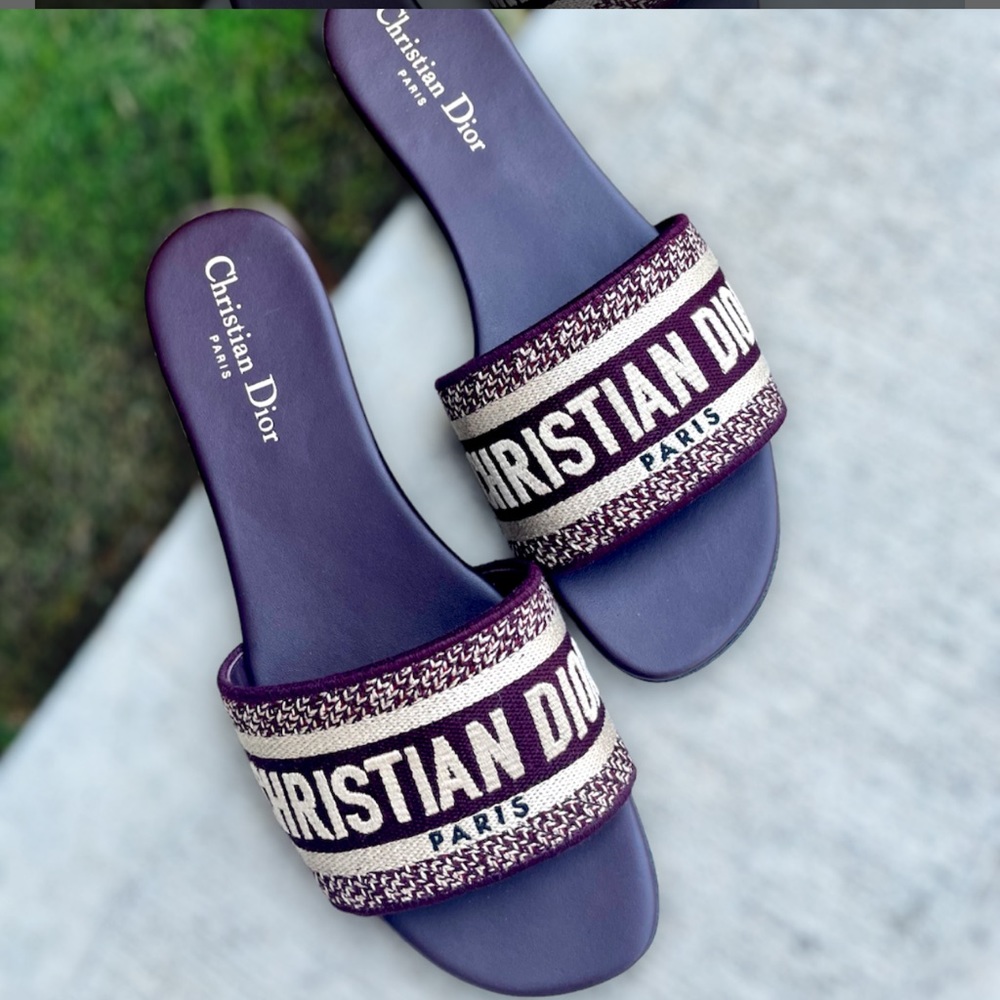 DIOR DWAY Slide Sandals in Burgundy